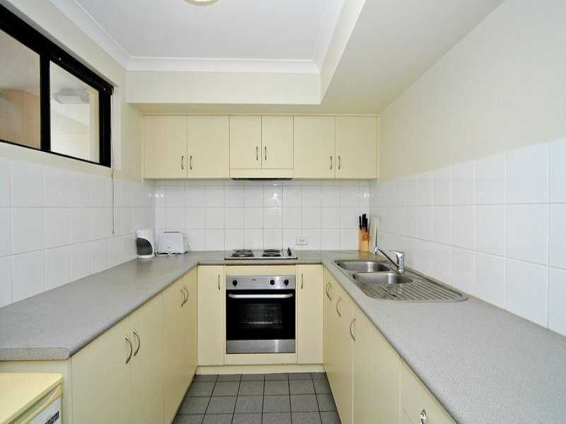 4/106 Boas Avenue, Joondalup WA 6027