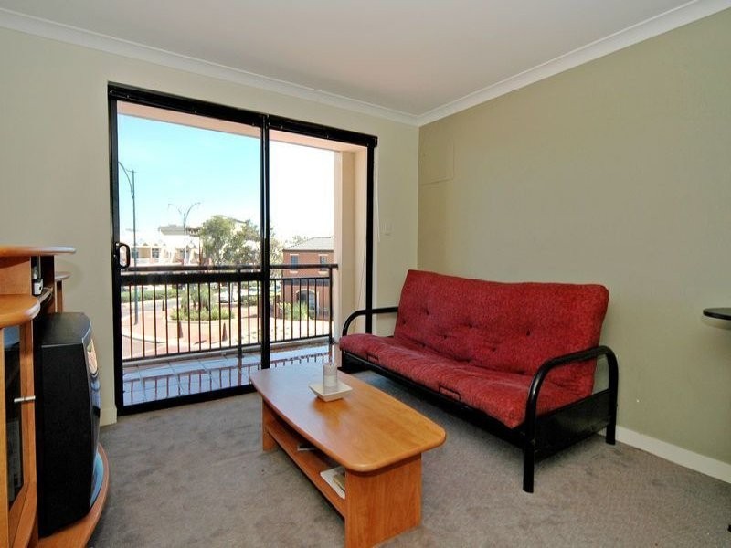 4/106 Boas Avenue, Joondalup WA 6027