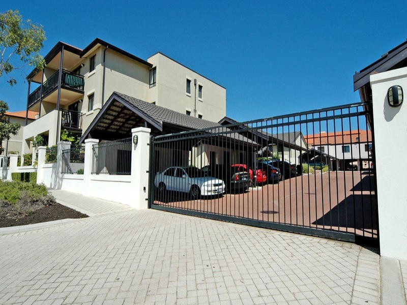 4/106 Boas Avenue, Joondalup WA 6027