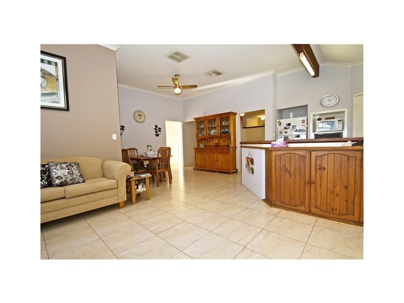 11 Kempton Grove, Clarkson WA 6030