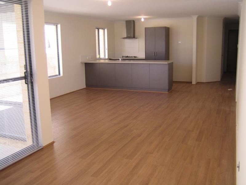 8 Melbourne Loop, Clarkson WA 6030