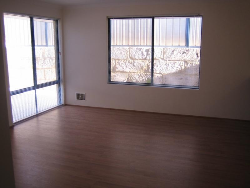 8 Melbourne Loop, Clarkson WA 6030