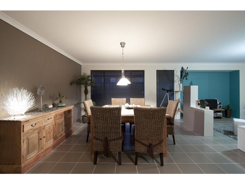 9 Gloucester Street, Yanchep WA 6035