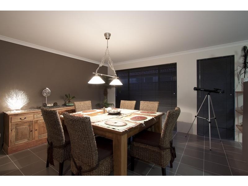 9 Gloucester Street, Yanchep WA 6035