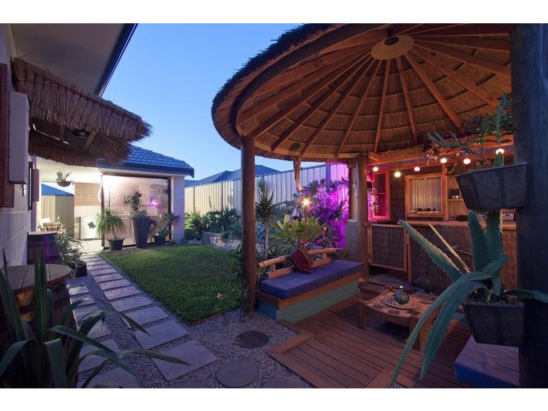 9 Gloucester Street, Yanchep WA 6035