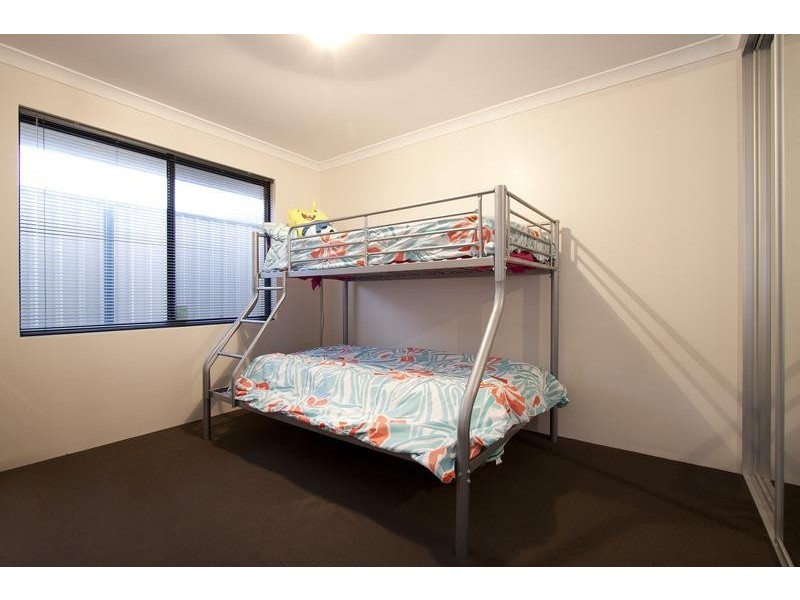 9 Gloucester Street, Yanchep WA 6035