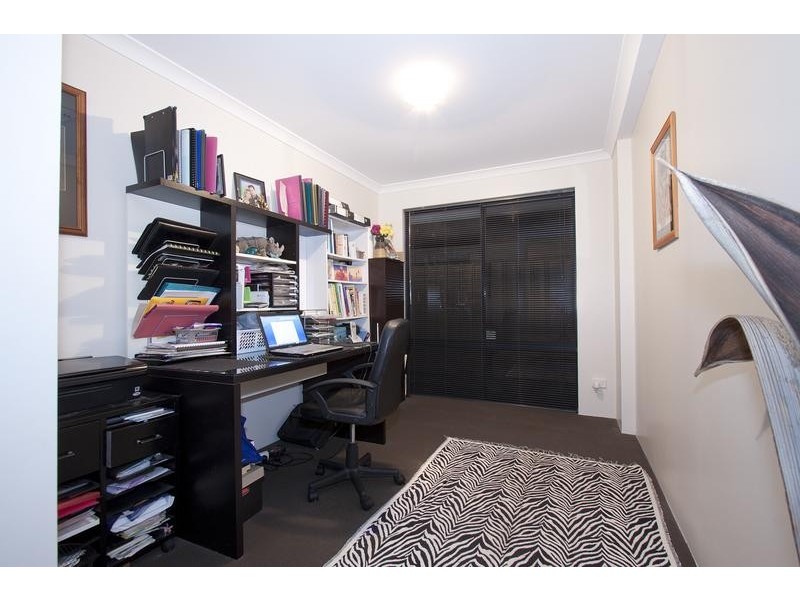 9 Gloucester Street, Yanchep WA 6035