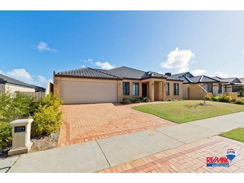 45 Landbeach Boulevard, Butler WA 6036