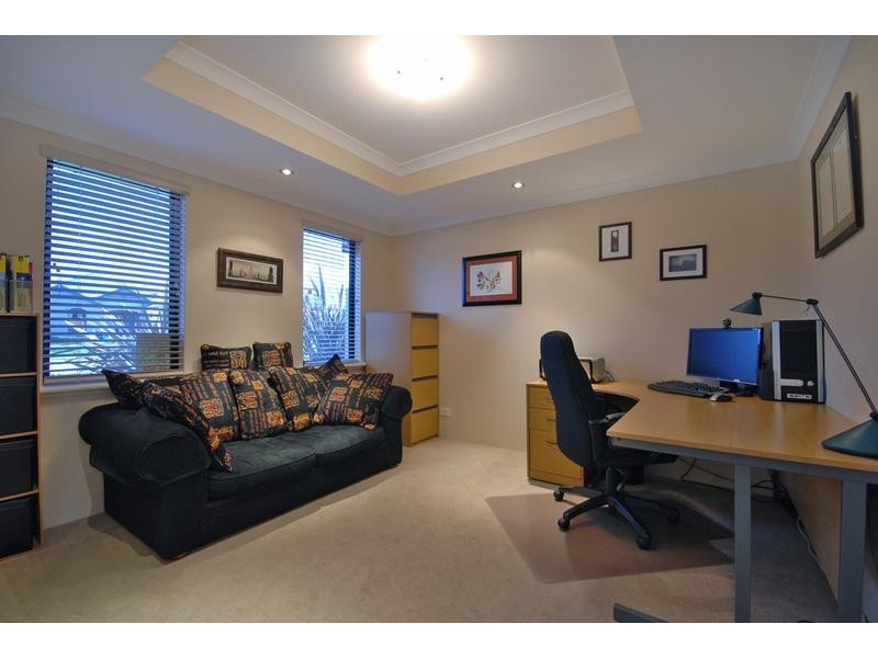 10 Keta Way, Mindarie WA 6030