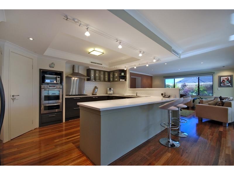 10 Keta Way, Mindarie WA 6030