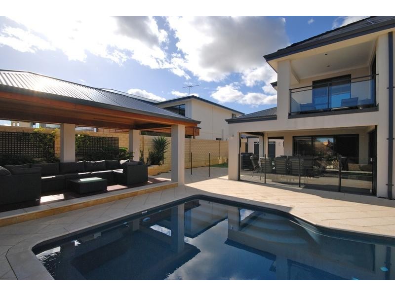 10 Keta Way, Mindarie WA 6030