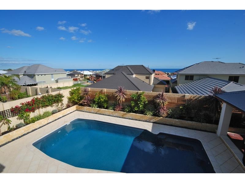 10 Keta Way, Mindarie WA 6030