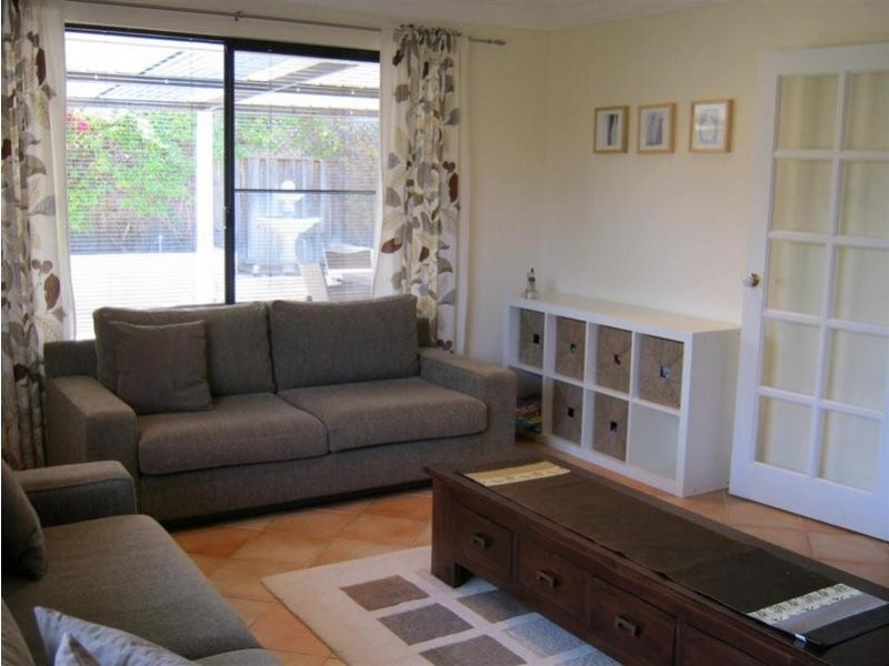 56 Cristobal Cr, Mindarie WA 6030