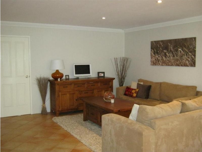 56 Cristobal Cr, Mindarie WA 6030
