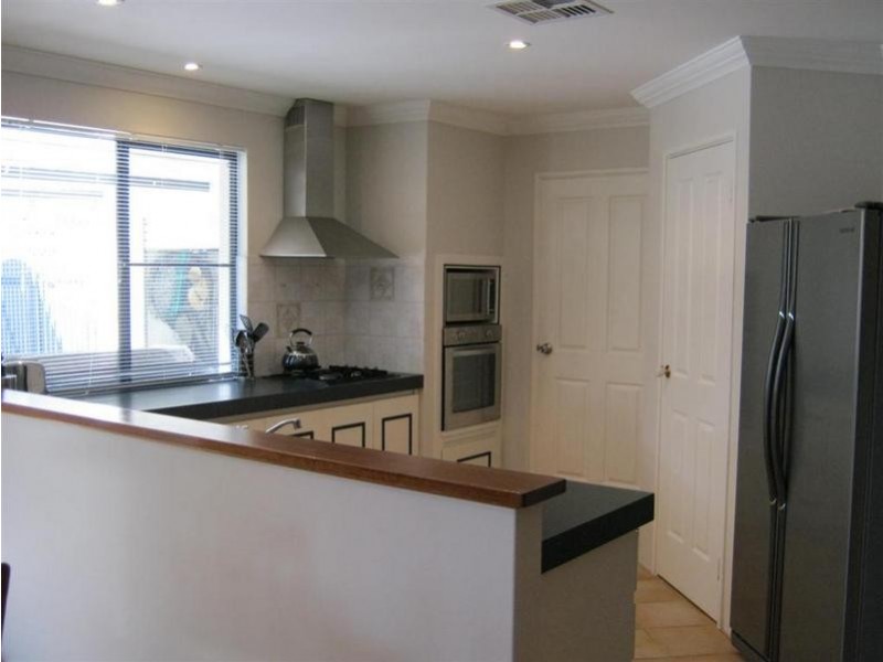 56 Cristobal Cr, Mindarie WA 6030
