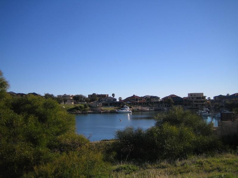 8 St Malo Court, Mindarie WA 6030