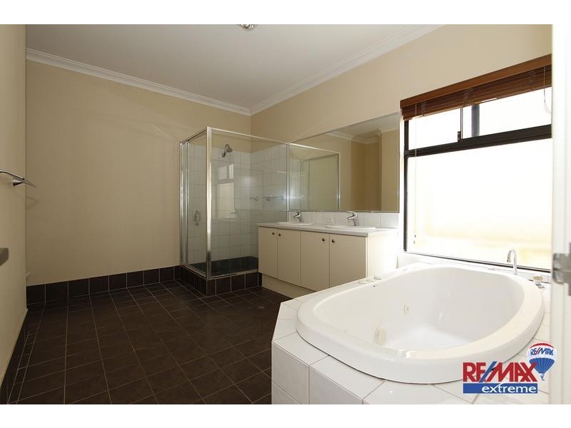 12 Kilgetty Gate, Butler WA 6036