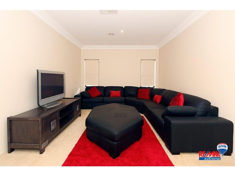 12 Kilgetty Gate, Butler WA 6036