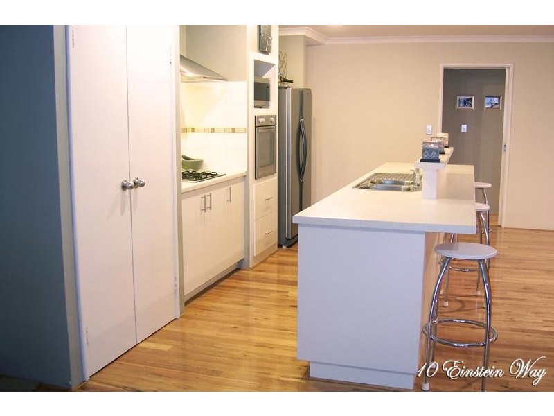 10 Einstein Way, Tapping WA 6065