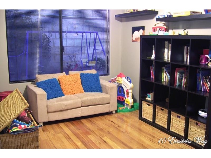 10 Einstein Way, Tapping WA 6065