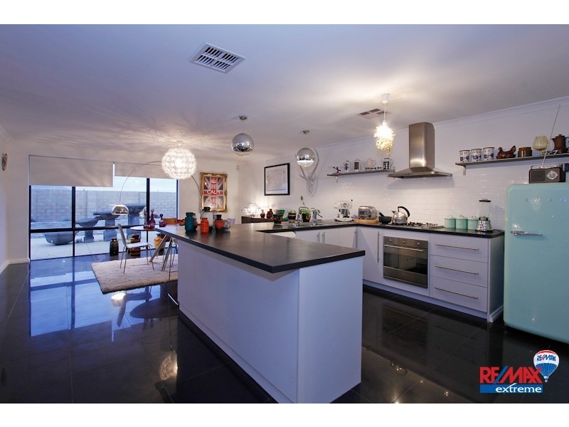 35 Lautoka Rise, Mindarie WA 6030