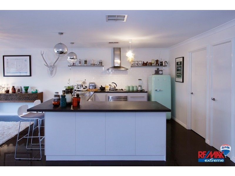 35 Lautoka Rise, Mindarie WA 6030