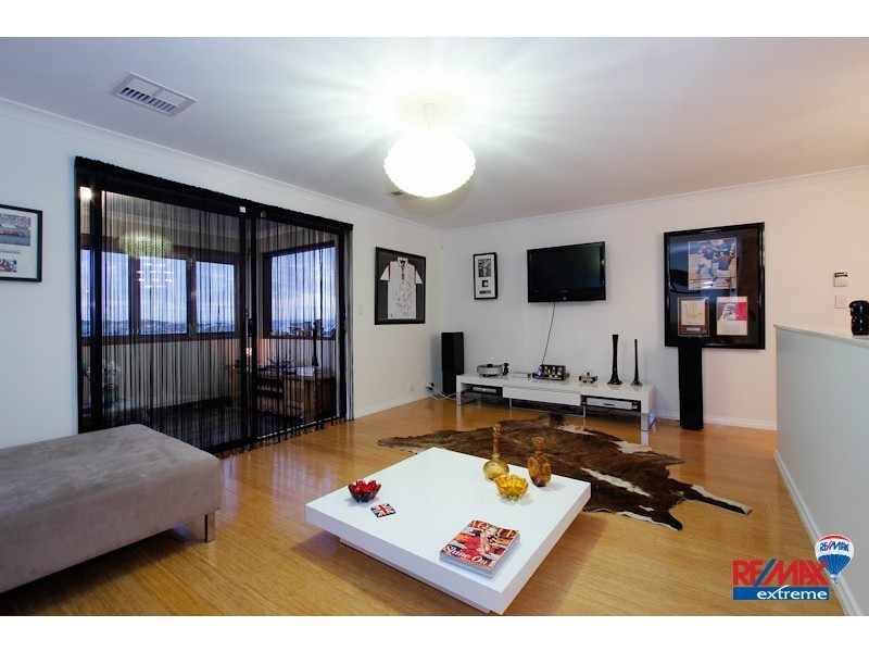 35 Lautoka Rise, Mindarie WA 6030