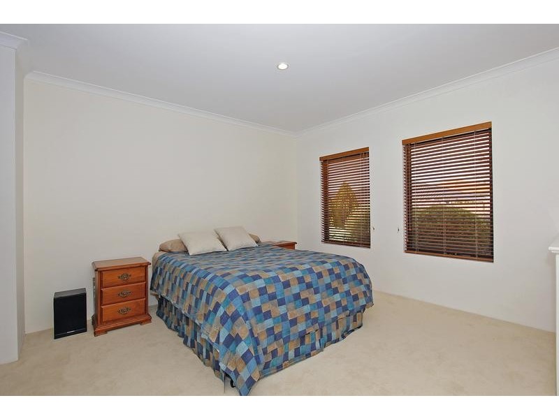 26 Regina Loop, Currambine WA 6028