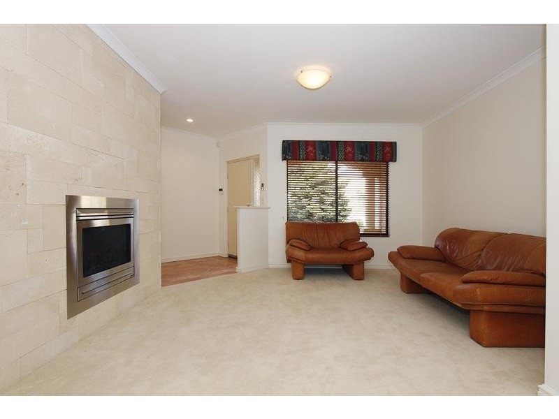 26 Regina Loop, Currambine WA 6028
