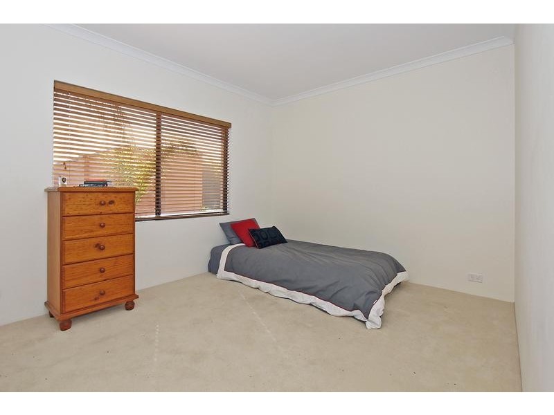 26 Regina Loop, Currambine WA 6028