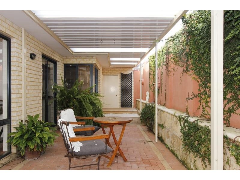 26 Regina Loop, Currambine WA 6028