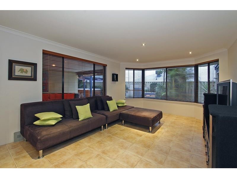 4 Chorley Avenue, Butler WA 6036