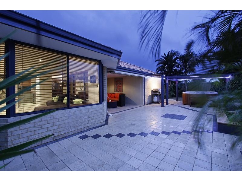 4 Chorley Avenue, Butler WA 6036