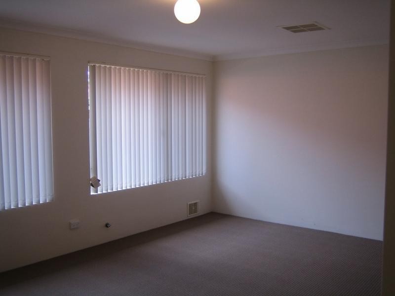 12 Midland Elbow, Mindarie WA 6030