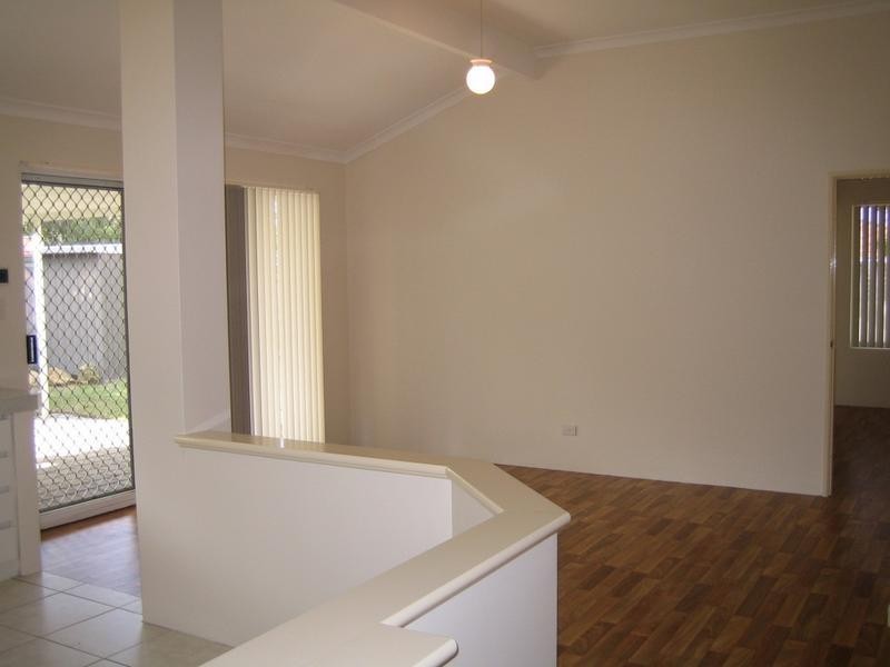 12 Midland Elbow, Mindarie WA 6030