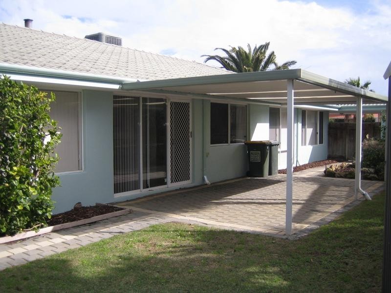 12 Midland Elbow, Mindarie WA 6030