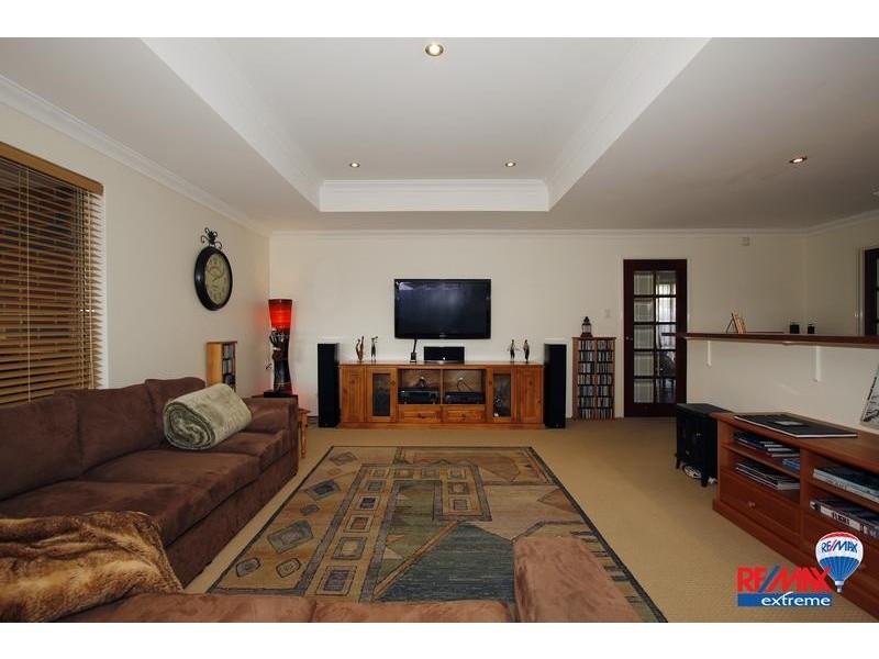2 Gunsan Mews, Mindarie WA 6030