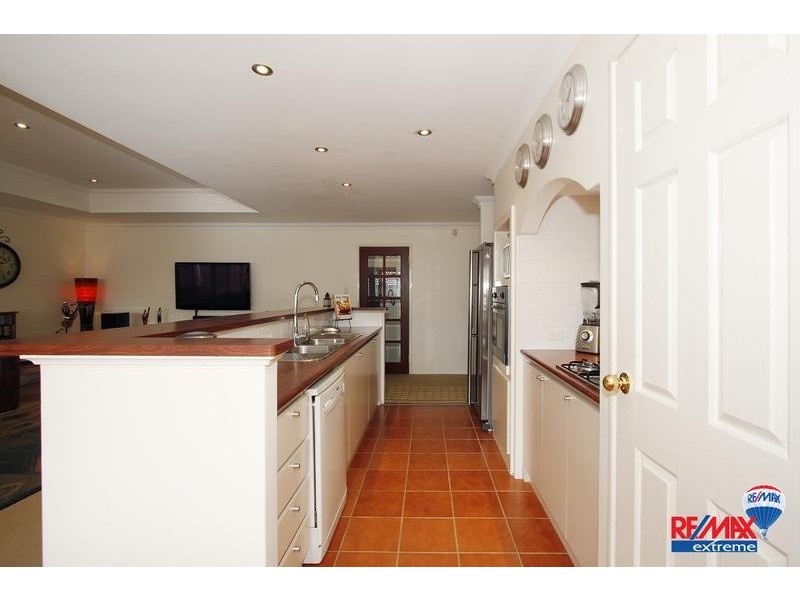 2 Gunsan Mews, Mindarie WA 6030