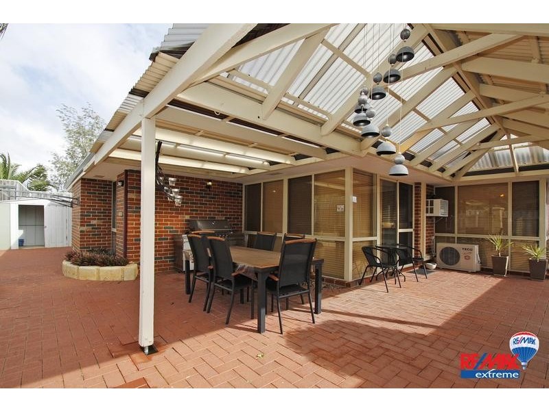 2 Gunsan Mews, Mindarie WA 6030