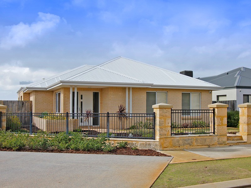 1 Elmina Avenue, Ellenbrook WA 6069