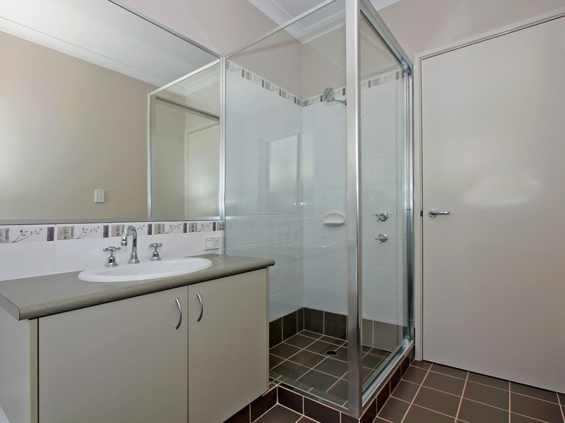 1 Elmina Avenue, Ellenbrook WA 6069