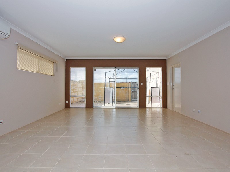 1 Elmina Avenue, Ellenbrook WA 6069