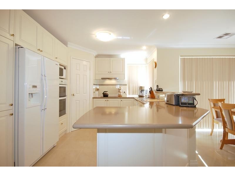 22 Caldera Close, Mindarie WA 6030