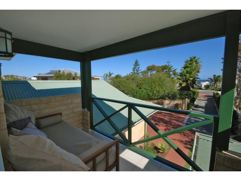 22 Caldera Close, Mindarie WA 6030