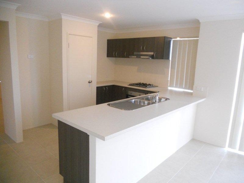 18 Bretton Grange, Butler WA 6036