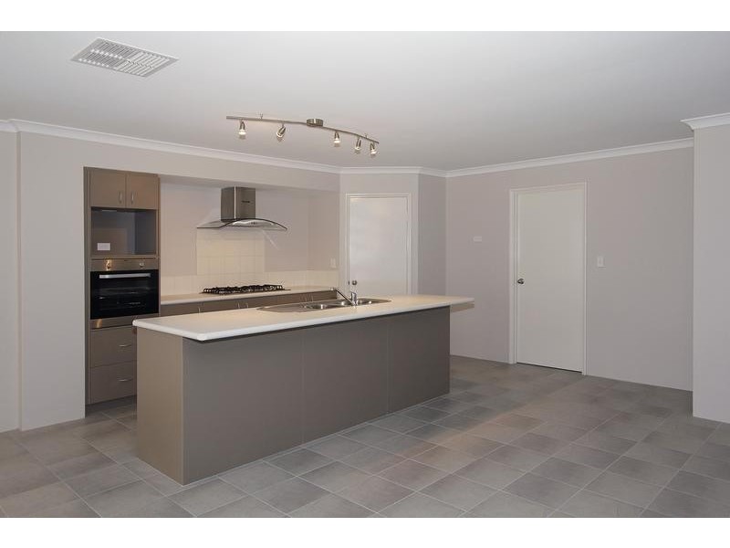 39 Grampians Loop, Yanchep WA 6035