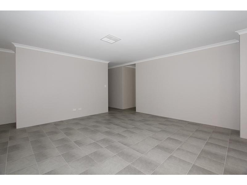 39 Grampians Loop, Yanchep WA 6035