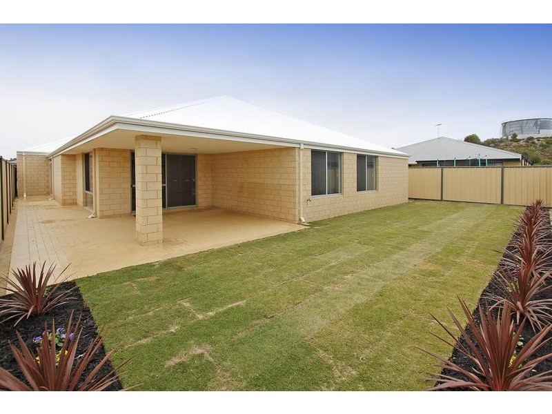 39 Grampians Loop, Yanchep WA 6035