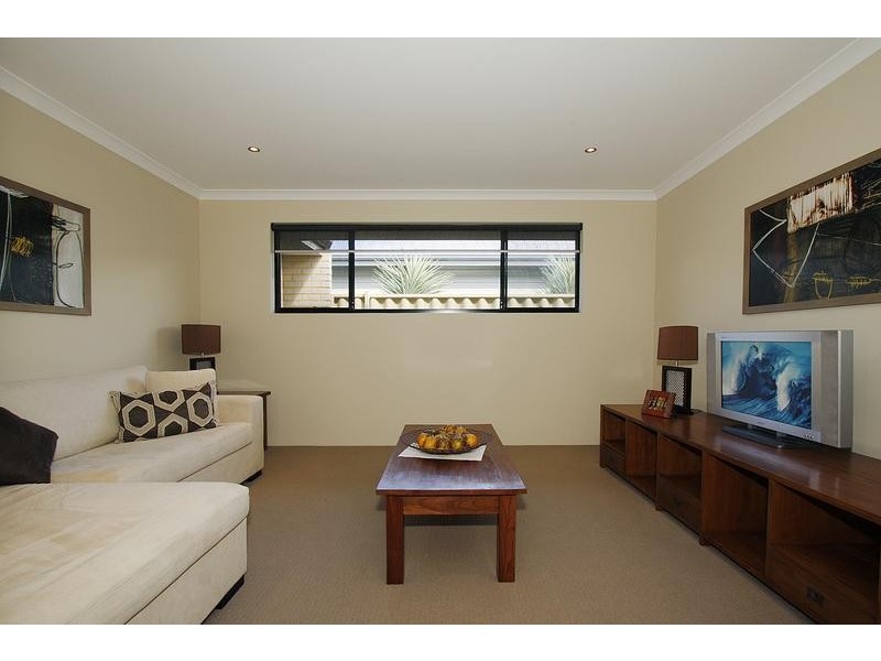 5 Landbeach Boulevard, Butler WA 6036