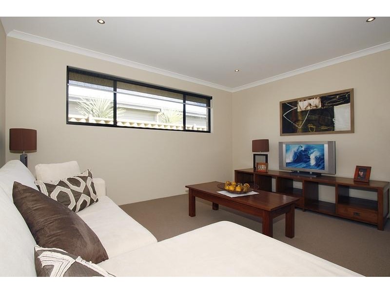 5 Landbeach Boulevard, Butler WA 6036